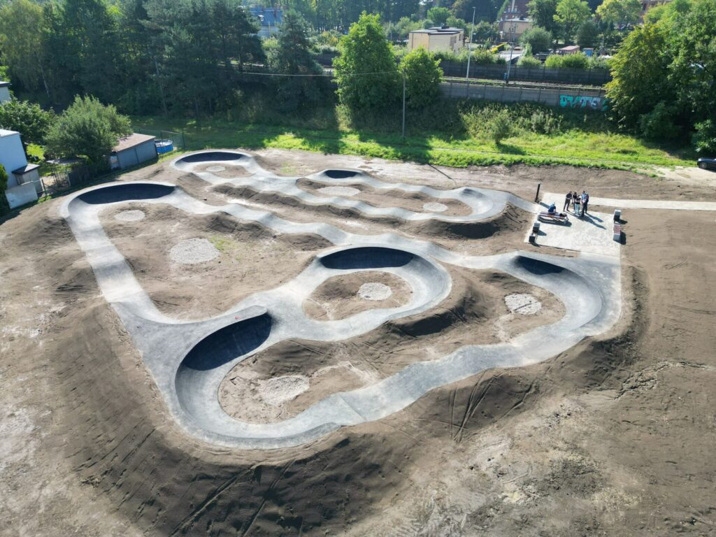 Zdjęcie pumptracka przy ul. Słonecznej w Ornontowicach.