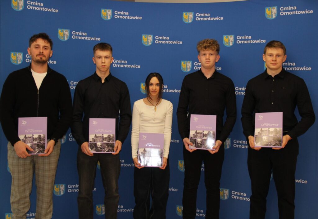 Zdjęcie laureatów nagród sportowych Wójta Gminy Ornontowice.