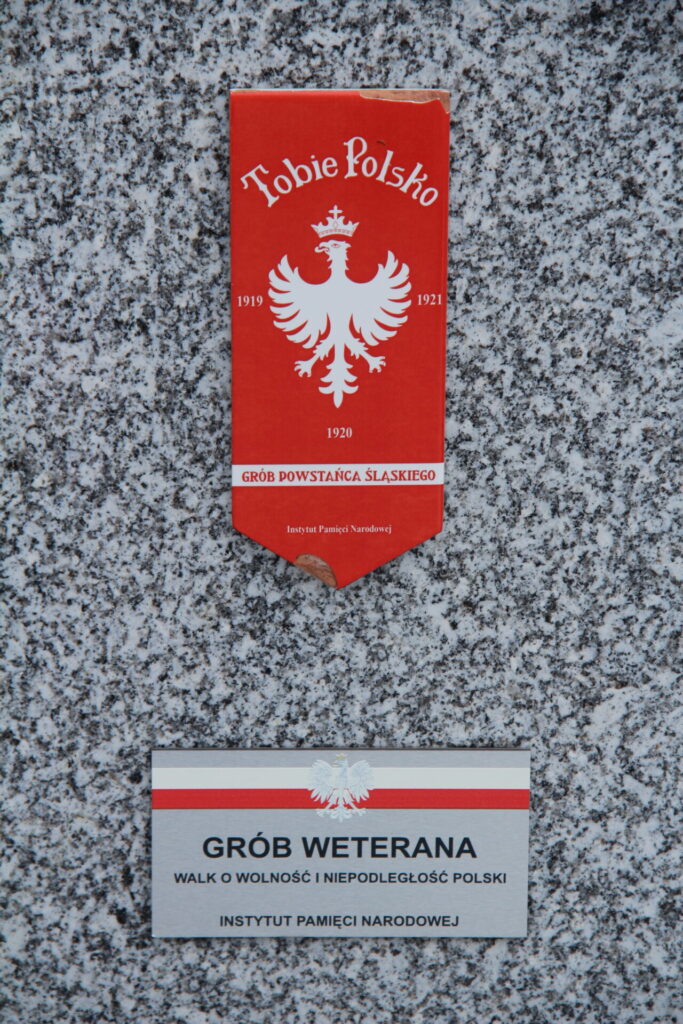 Zdjęcie grobu weterana.